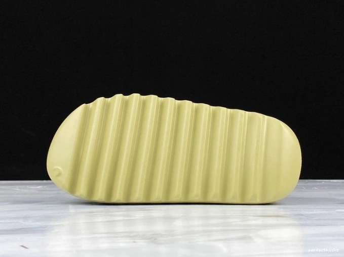 'Resin' Yeezy Slides FX0494 Adidas 0716
